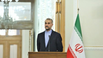 وزير الخارجية الإيراني يلمح لاجتماع مرتقب مع نظيره السعودي