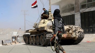 مقتل وإصابة 12 جنديا يمنيا بنيران الحوثي