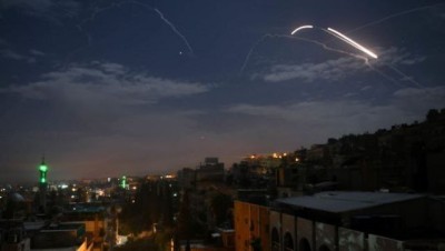 صحيفة تكشف أسباب التصعيد الإسرائيلي على موقع إيران في سوريا