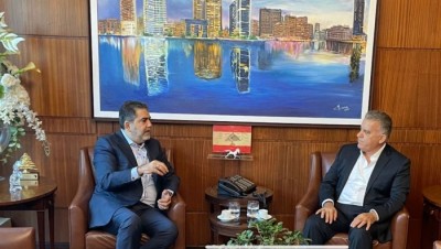 مسؤول ملف اللاجئين السوريين في "حزب الله" يبحث مسألة إعادتهم إلى سوريا