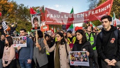 80 ألف شخص يحتشدون في برلين لدعم احتجاجات إيران