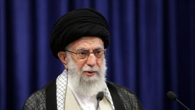 "خامنئي" يصف المحتجين في إيران بـ"الخونة" ويعطي ضوءا أخضر لقمع الاحتجاجات