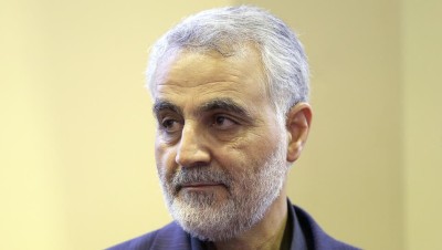 خامنئي يهدد أمريكا بانتقام شديد ردا على قتل سليماني والمهندس