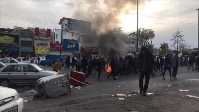 إيران.. الحرس الثوري يصف المتظاهرين بـ"الرعاع" وتقرير جديد يكشف حصيلة القتلى