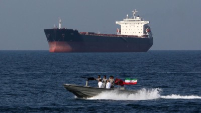 واشنطن تحذر من استفزازات إيرانية في مضيق هرمز