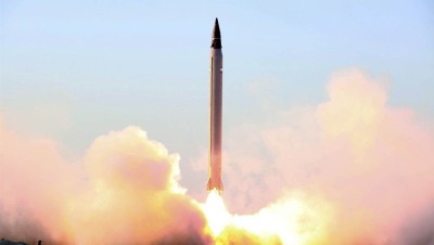 طهران تتحدى واشنطن وتؤكد استمرار إجراء التجارب الصاروخية