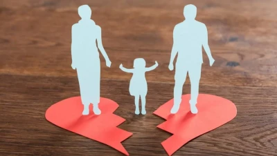 تفسير حلم الطلاق للمتزوجة والعزباء والحامل | دلالات الخير والتحذير من كبار المفسرين