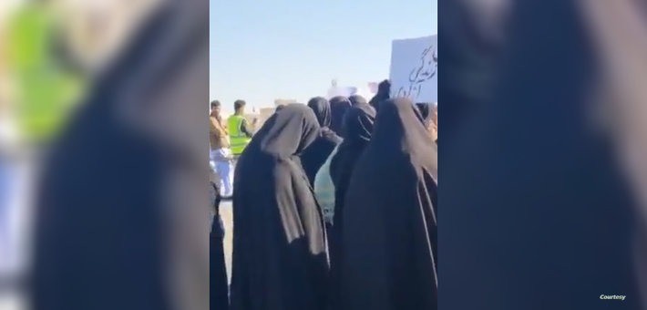 بالفيديو.. مظاهرة نسائية في بلوشستان الإيرانية