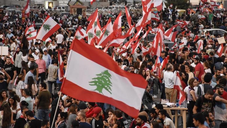 "حزب الله" و"أمل" يحركون زعرانهم جنوب لبنان ومظاهرات متواصلة لليوم السابع