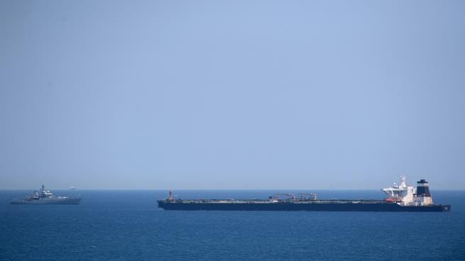 طهران تنفي احتجاز ناقلة نفط بريطانية