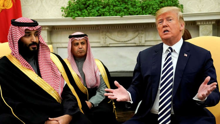 ترامب يهاتف بن سلمان بعد هجوم ميليشيا الحوثي على منشأتين بالسعودية