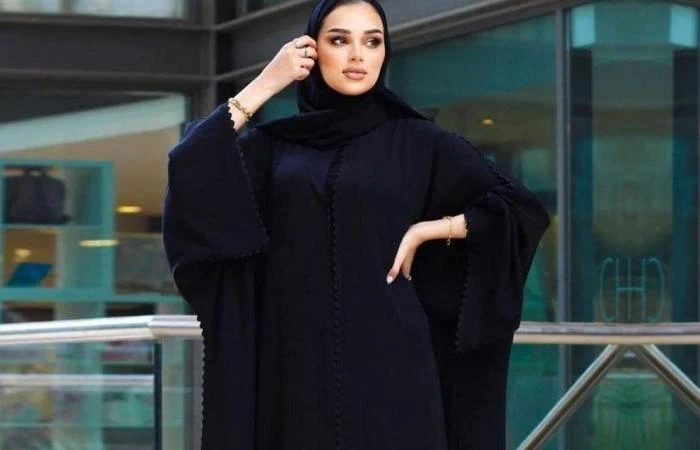 تفسير حلم لبس العباءة للمتزوجة والعزباء